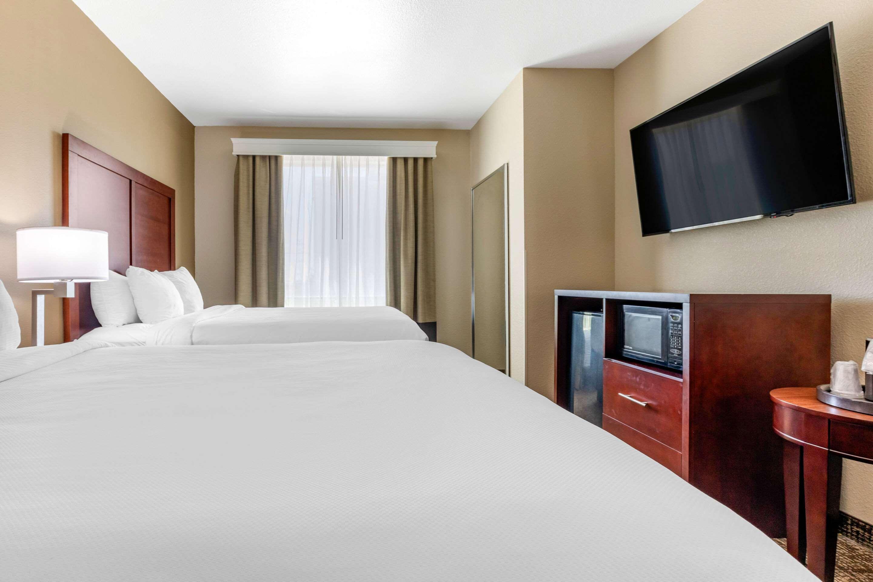 Comfort Inn & Suites Near Lake Lewisville Corinth Экстерьер фото