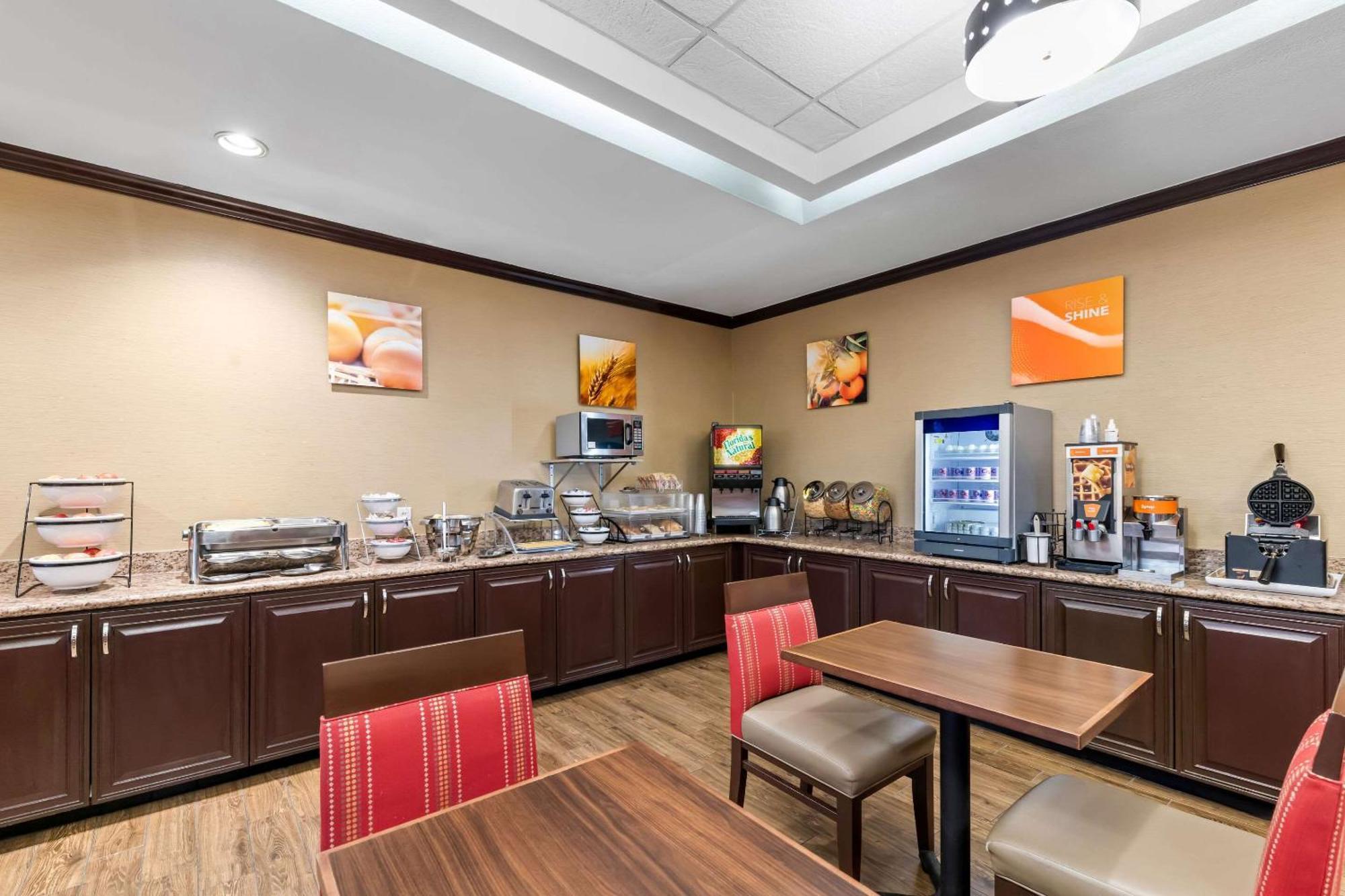 Comfort Inn & Suites Near Lake Lewisville Corinth Экстерьер фото